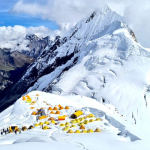 Gov issues permission to 108 expedition teams to climb 38 peaks